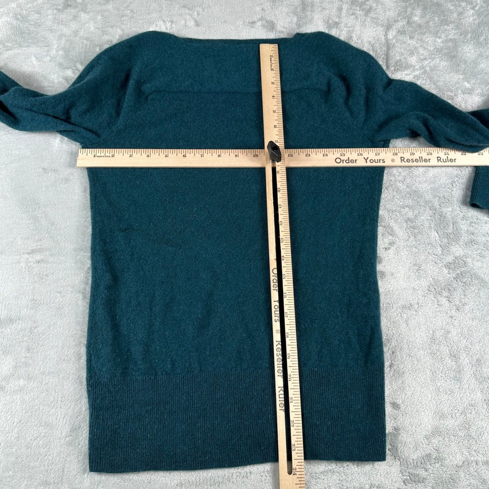 Club Monaco Cashmere Sweater Women Small Green V-Neck Minimalist Preppy Academia - Picture 7 of 7